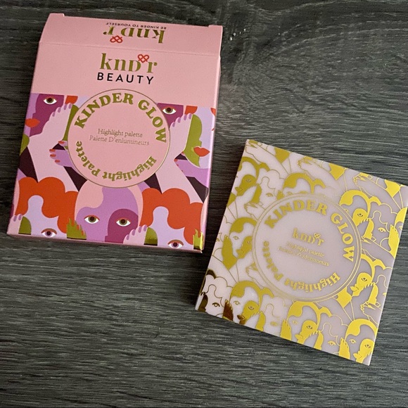 NWT Kinder Glow Highlight Palette Highlighter 4 Shades - Picture 8 of 10